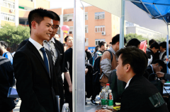 面對爆款專業(yè)，該如何抉擇？