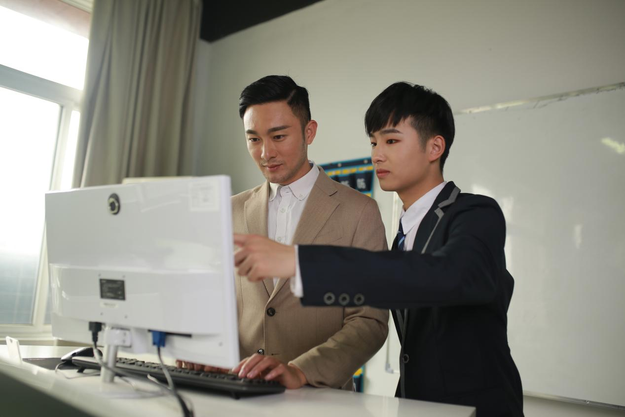 2022年已來，初高中畢業生選技術學校的標準在這里