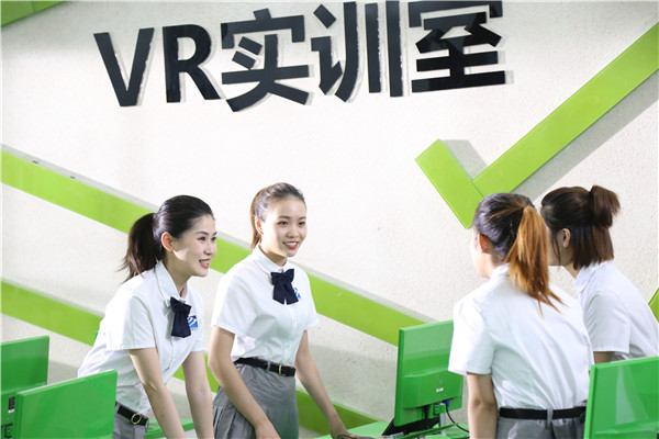 這十年，6000余萬職教畢業生涌入市場！技能人才成為香餑餑！