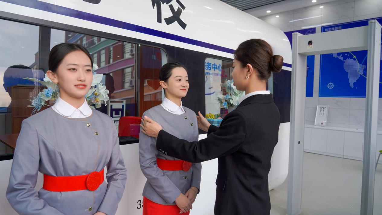 初中女生學什么專業有前景?